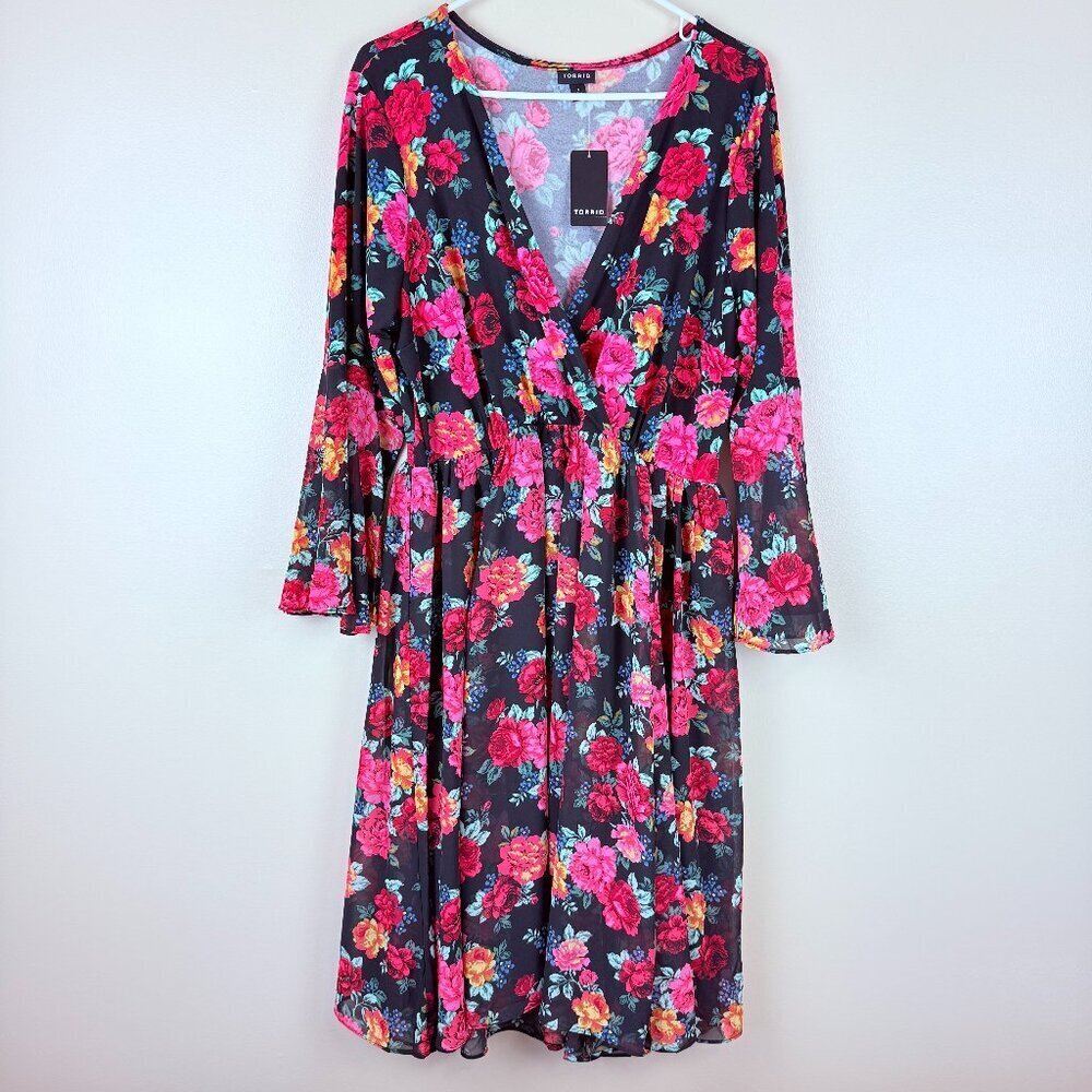 NWT Torrid Fit & Flare Floral Print Midi Dress Size 2X / Torrid 2 - Picture 3 of 13